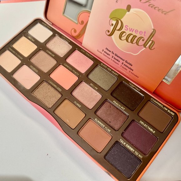 Too Faced - Sweet Peach Palette 18 Shades Smell The Peaches - Picture 3 of 3